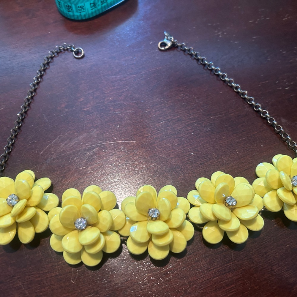 J crew flower necklace